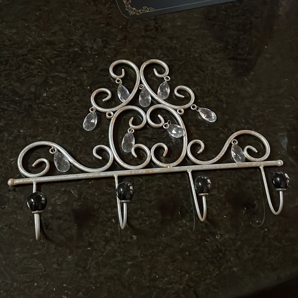 Rustic silver chandelier wall hanger 💕